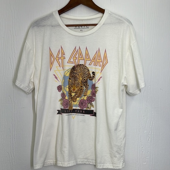 Vinyl Threads - Def Leppard 1987 Tour Colorful Graphic  T Shirt Size XL - Picture 8 of 10